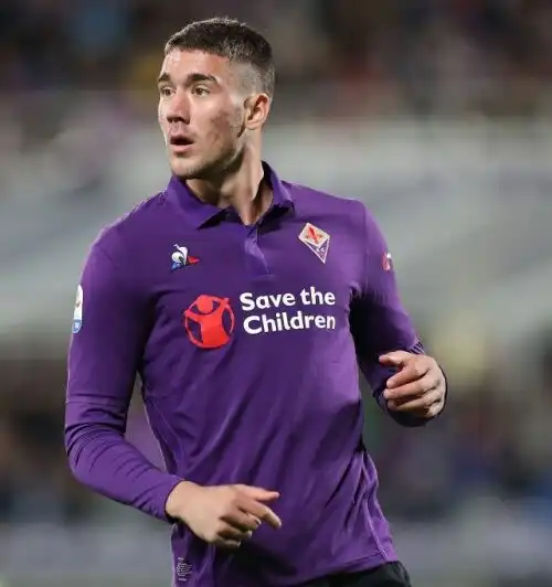 Fiorentina, Vlahovic gela le pretendenti