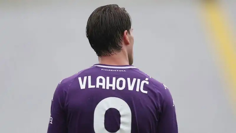 Dusan Vlahovic senza pietà in amichevole: 7 gol