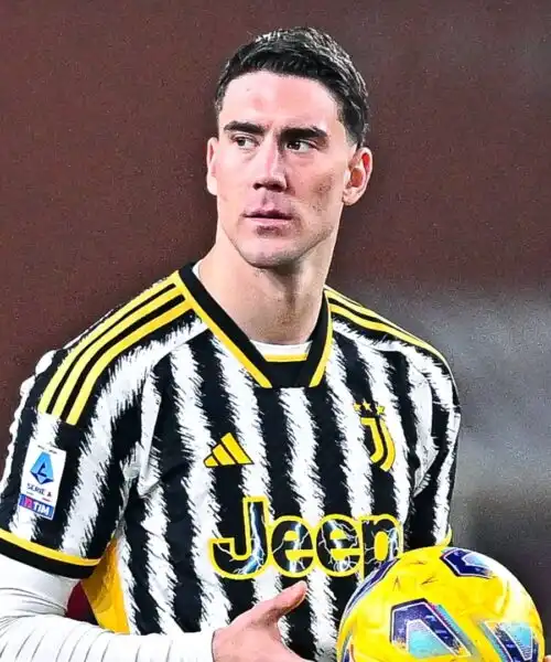 Vlahovic via subito, è la volta buona? La Juve riflette sull’offerta: Foto