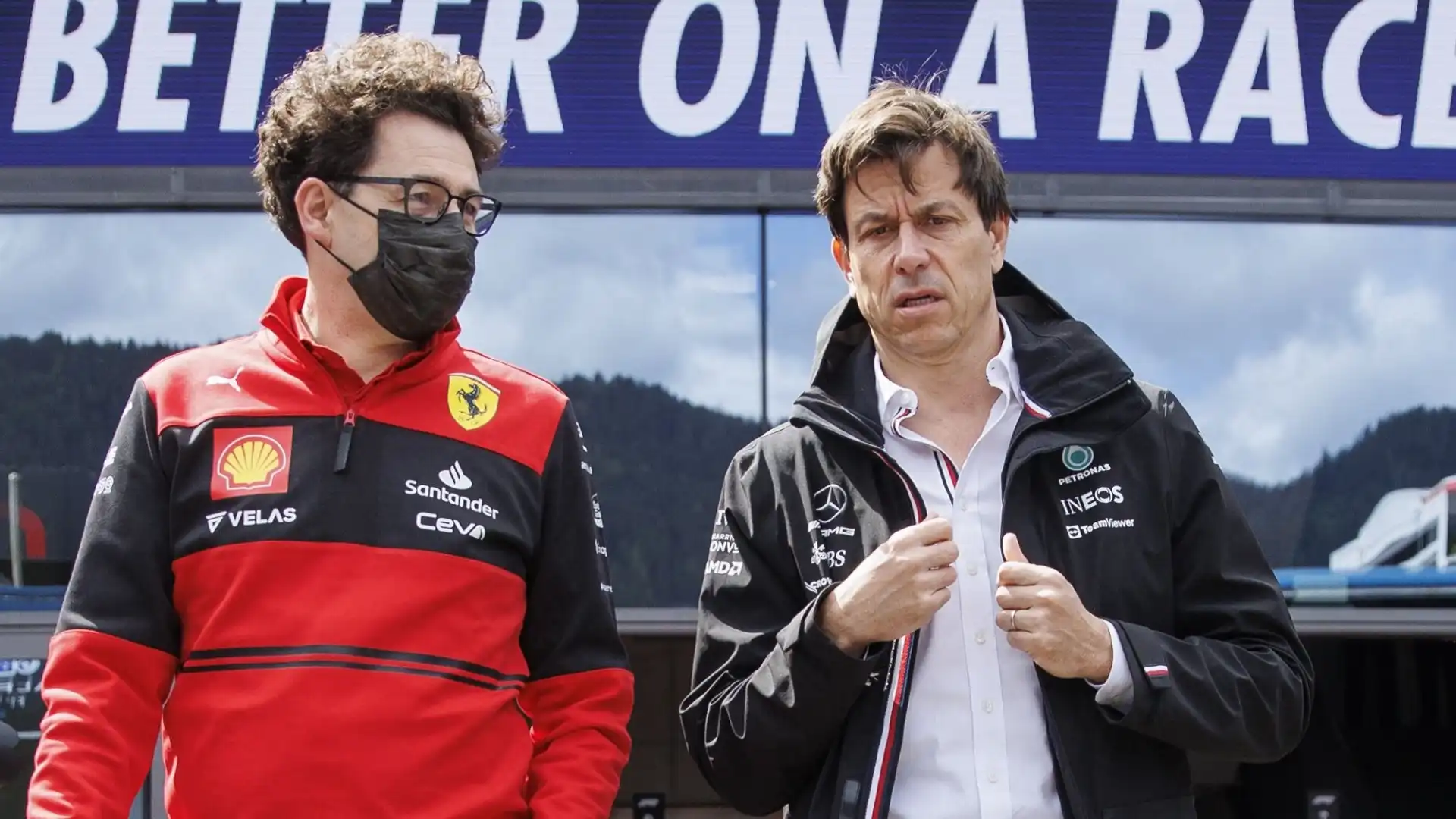 Toto Wolff avvisa Max Verstappen e Charles Leclerc