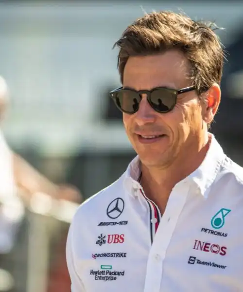F1, Toto Wolff senza mezzi termini sul paragone fra Mercedes e Ferrari