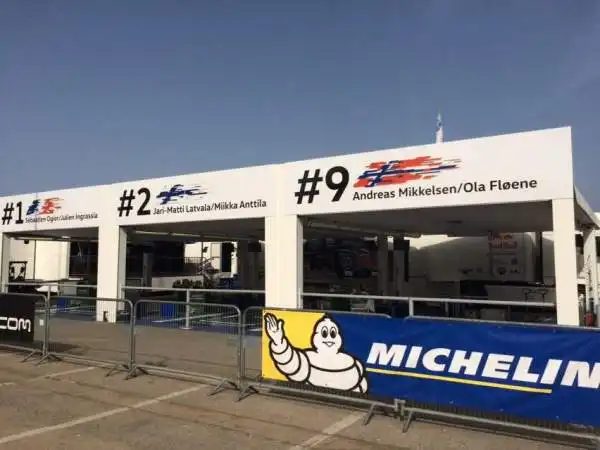 Le immagini di quello che succede dietro alle quinte della tappa italiana del Mondiale Rally.