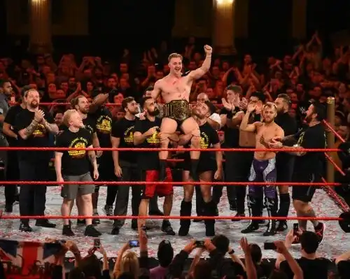 Tyler Bate è il primo WWE UK Champion