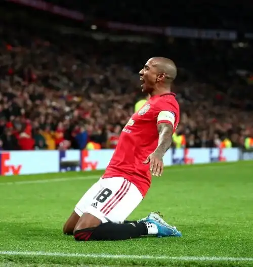 Ashley Young è dell’Inter