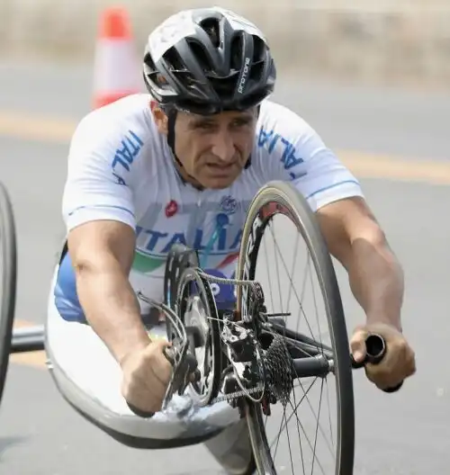 Zanardi, il dottor Costa: “Reagisce agli stimoli”