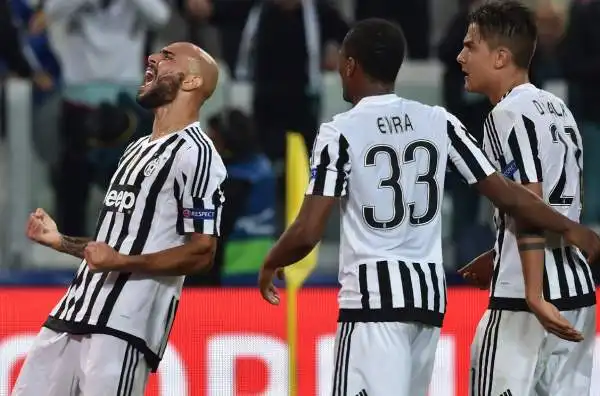Zaza 6,5. Entra e segna al primo pallone toccato. Sfrutta al massimo la sua occasione.