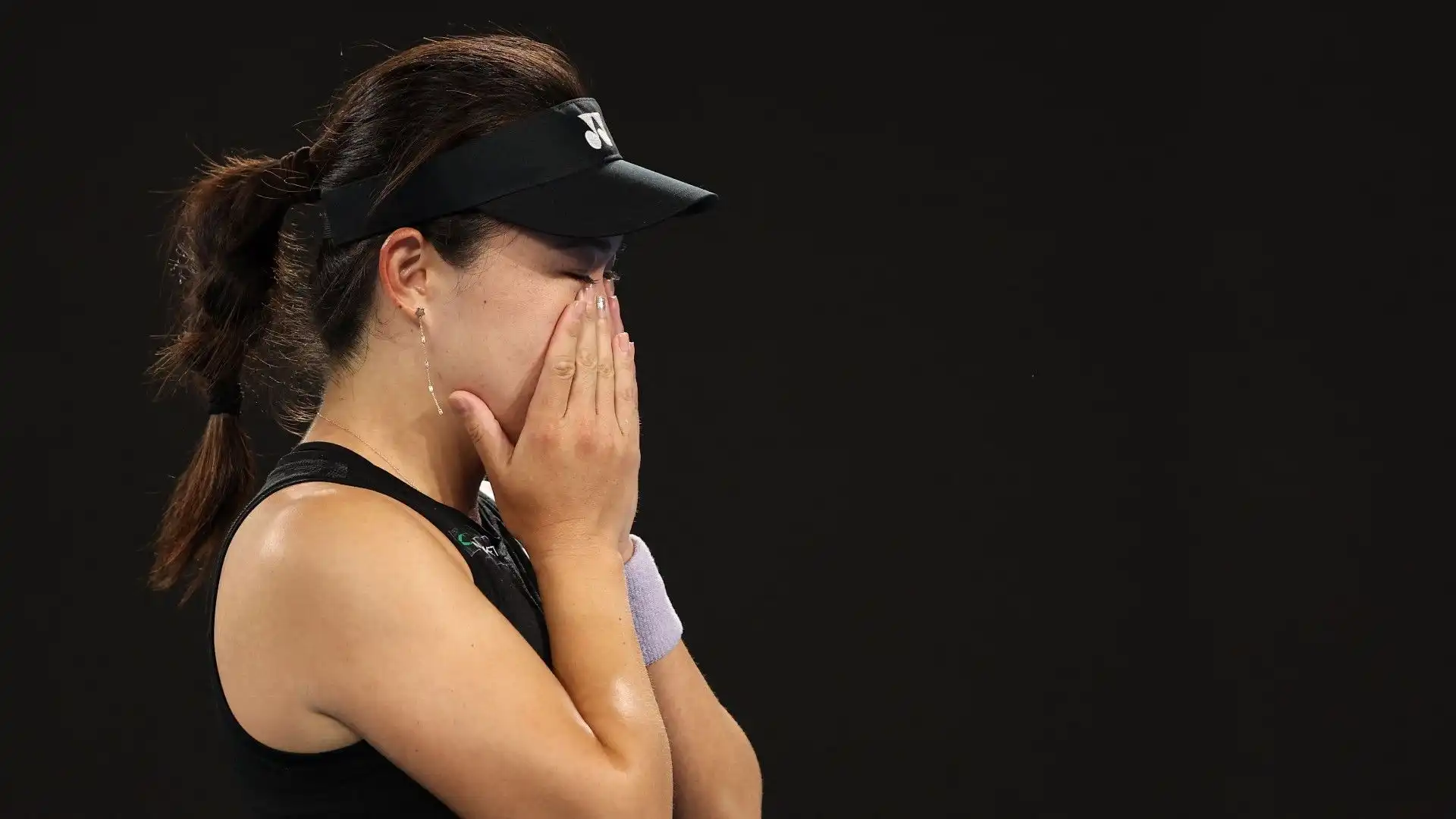 Zhu Lin in lacrime: le foto