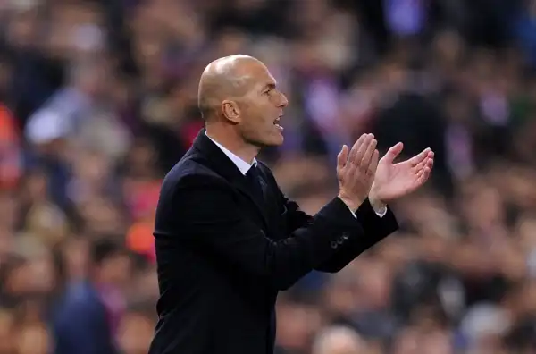 Real, Zidane festeggia la vittoria numero 100