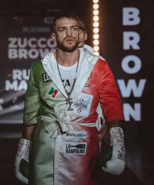 Milano Boxing Night, Zucco batte Brown e omaggia Scardina