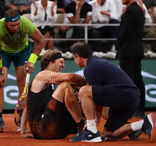 Zverev si ritira tra le lacrime, 14esima finale al Roland Garros per Rafa Nadal