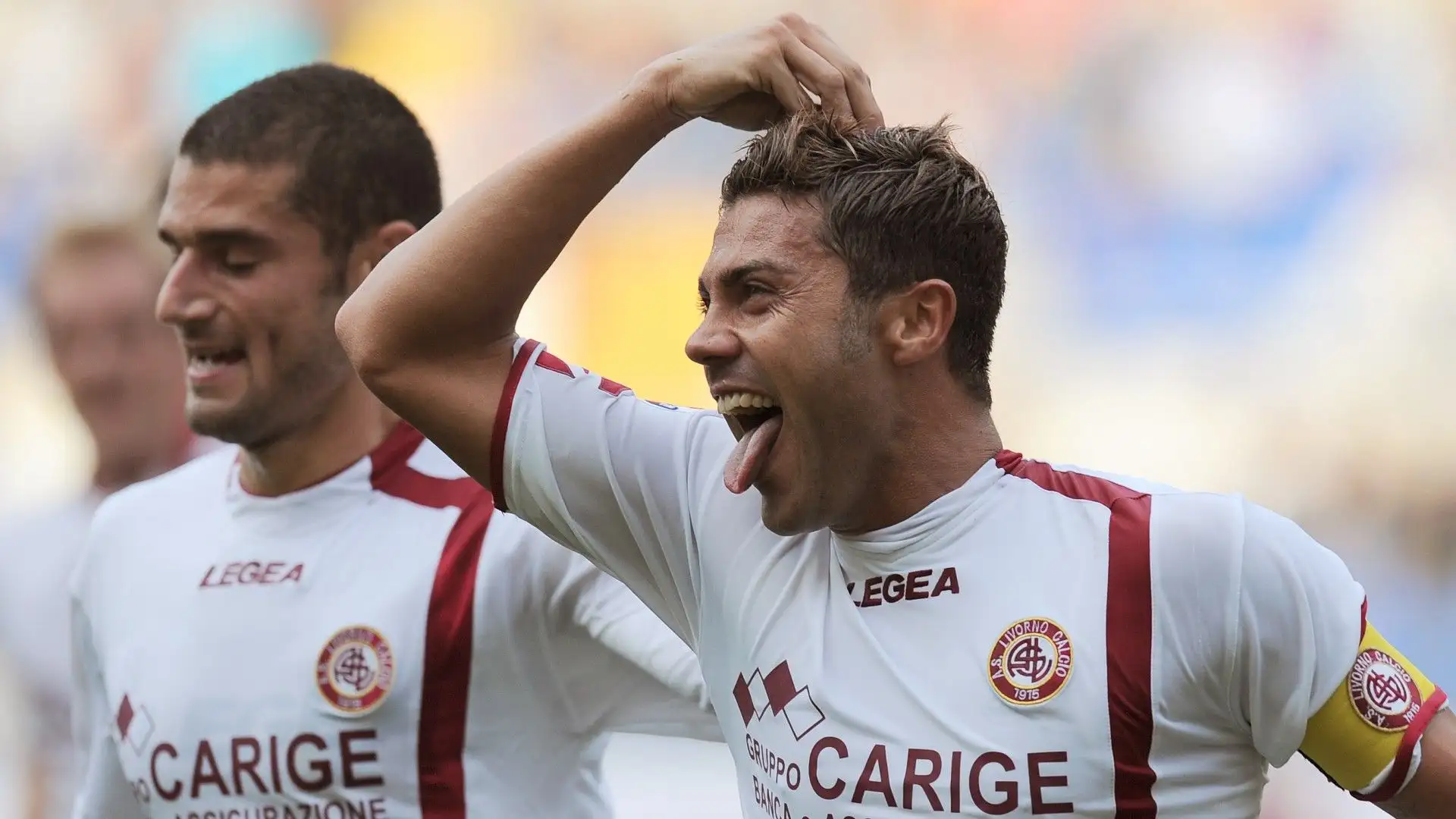 Due volte si è laureato capocannoniere: nella stagione 2008-2009 in Serie B e nel 2018-2019 in Serie C
