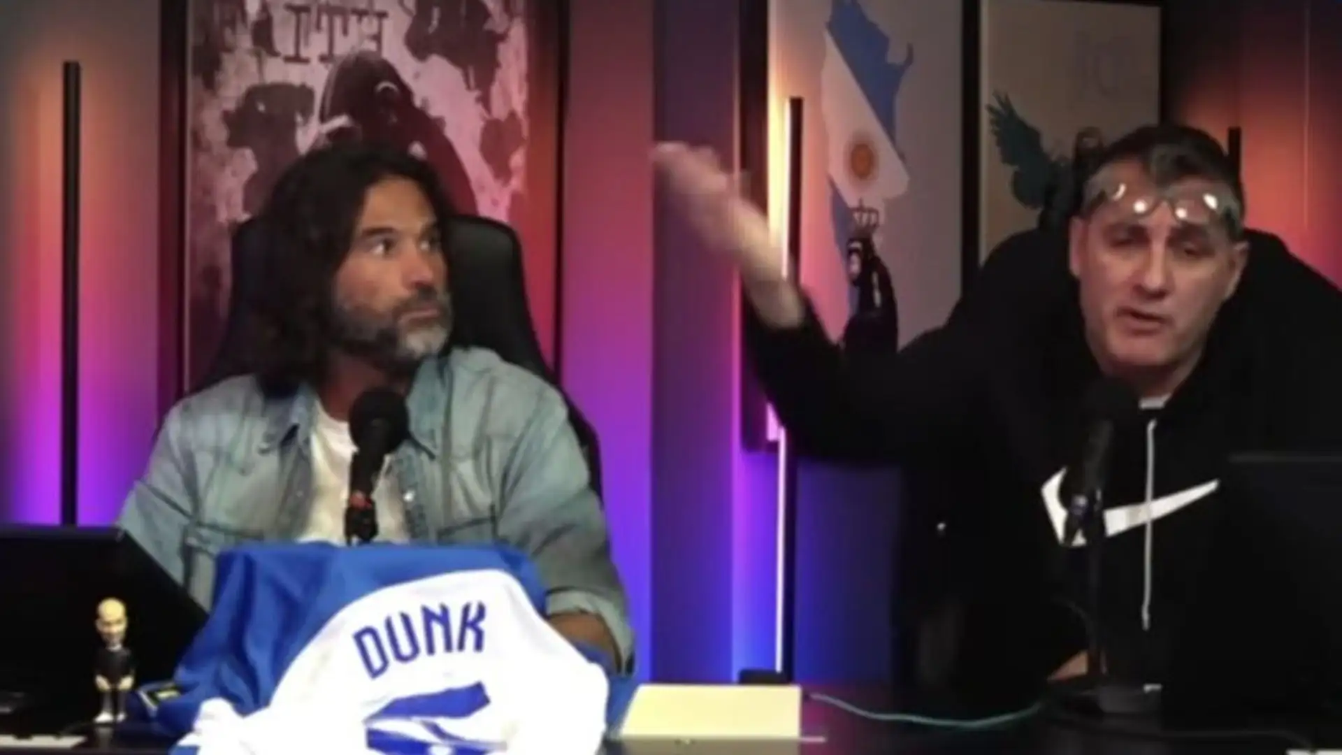 ... in particolare quelle con cui ha scelto di rinfocolare la polemica con l'ex collega di Sky Sport...