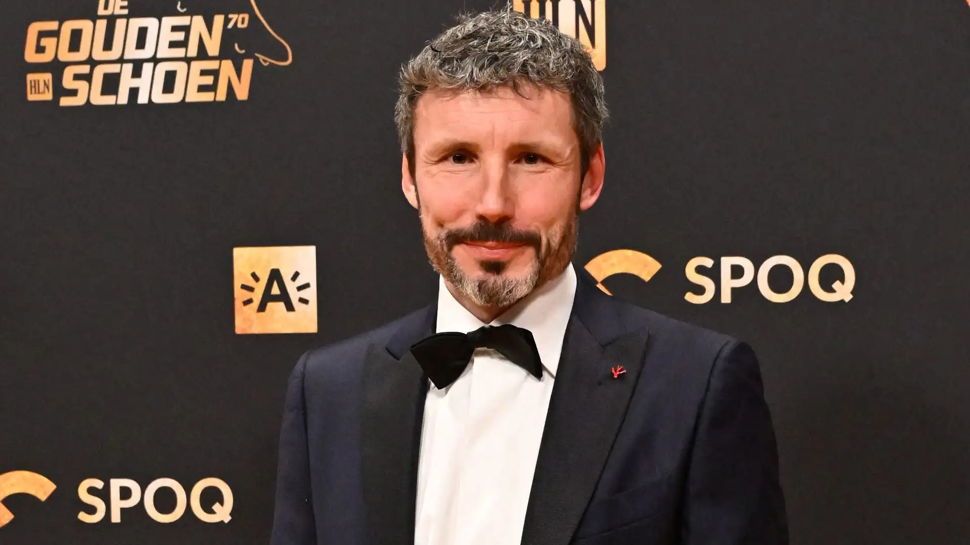L'ex milanista Van Bommel, ora allenatore dell'Anversa