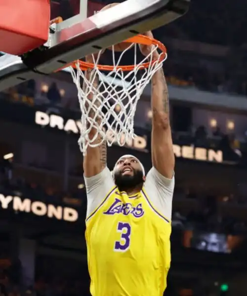 Los Angeles Lakers, vittoria col brivido