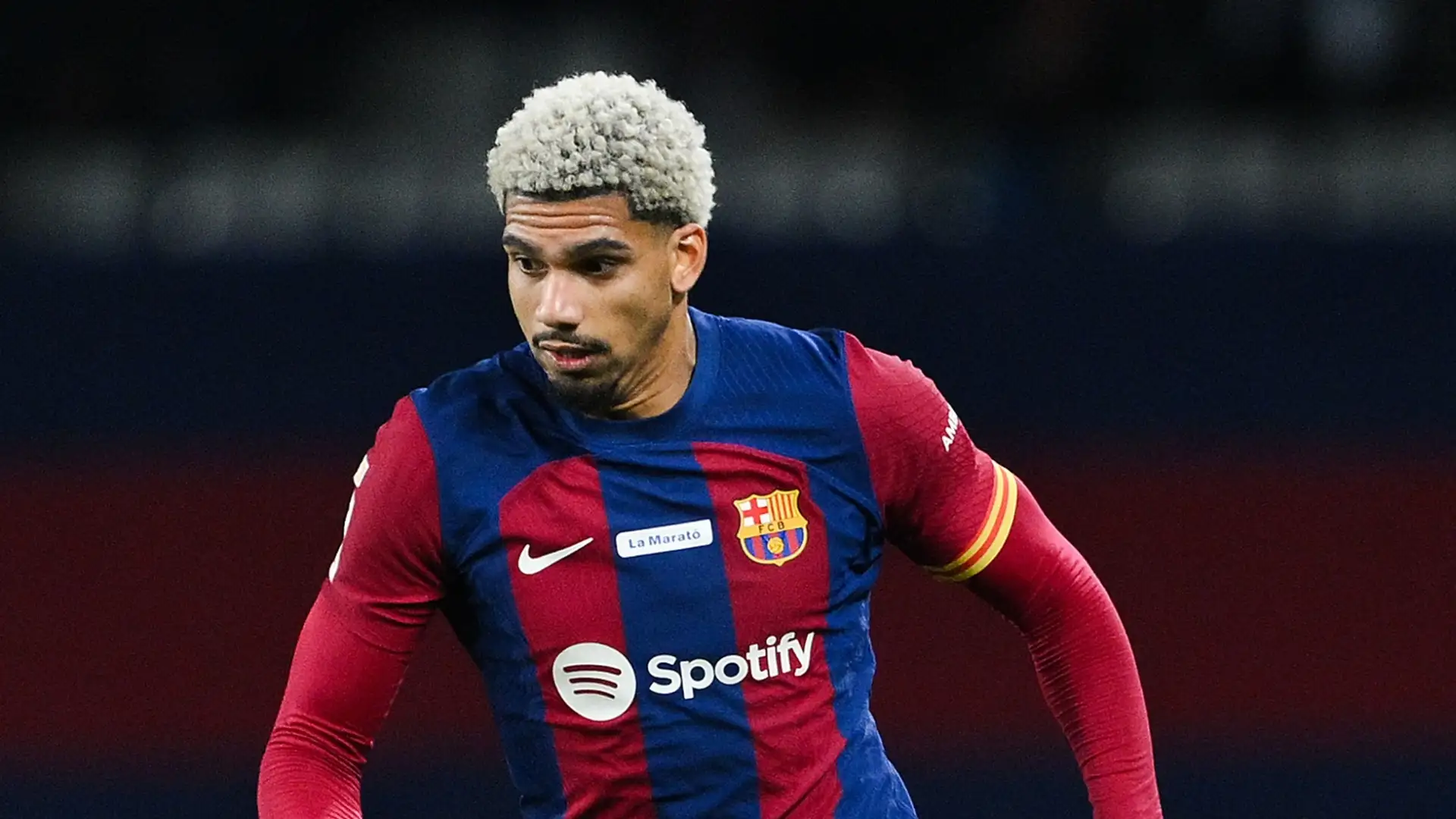 Il Bayern Monaco potrebbe coprire parte del costo di Araujo con i soldi incassati dalla cessione di Upamecano
