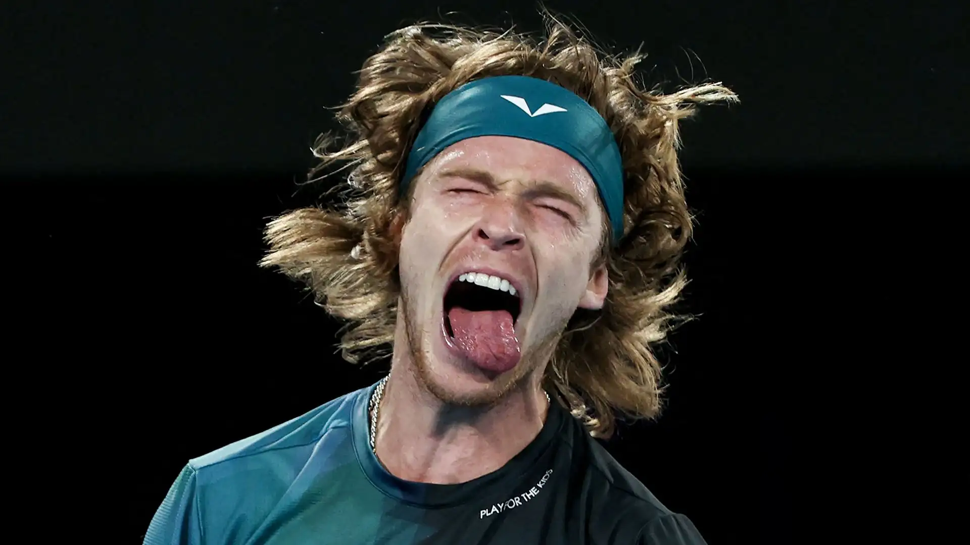 Attira i migliori giocatori da tutto il mondo e offre uno dei montepremi più generosi nel tennis professionistico.