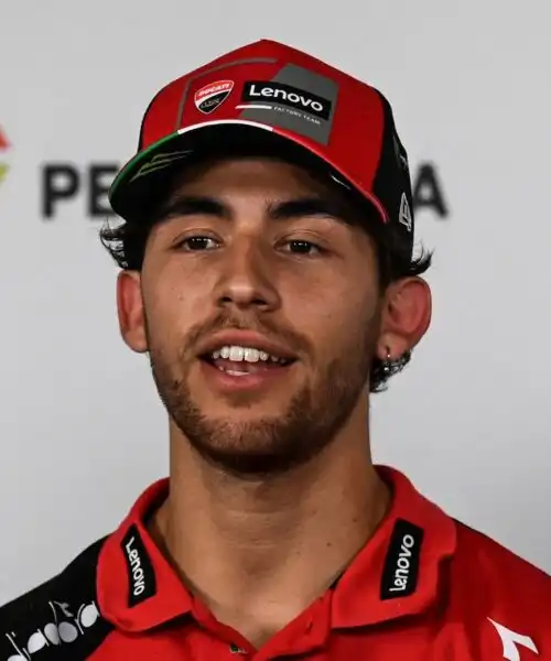 Ducati: Enea Bastianini sfida Jorge Martin e Marc Marquez