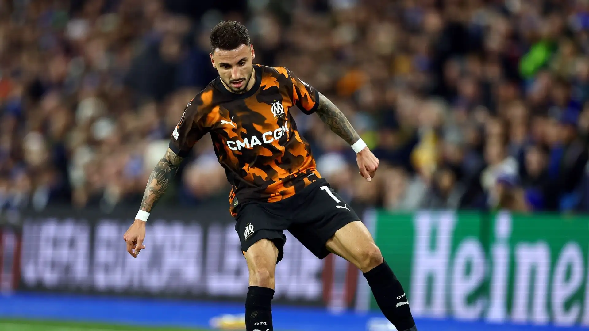 Il Bayern Monaco riflette sul possibile acquisto: Clauss costa 15 milioni di euro, 10 milioni meno di Mukiele