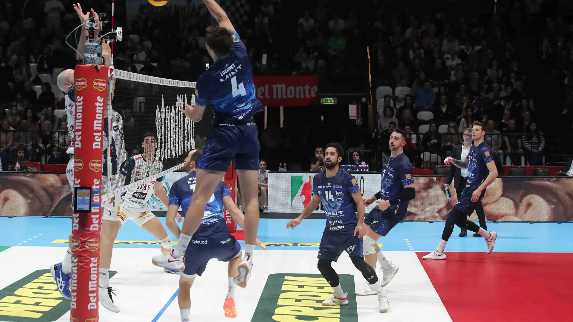 Loeppky non ha fatto rimpiangere Takahashi, infortunato.