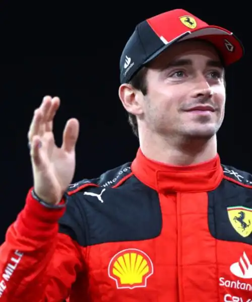Charles Leclerc rinnova con la Ferrari