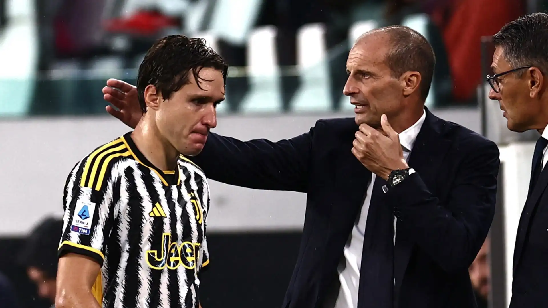 Ultimi giorni di mercato frenetici per la Juventus, che cambia l'attacco a disposizione di Allegri