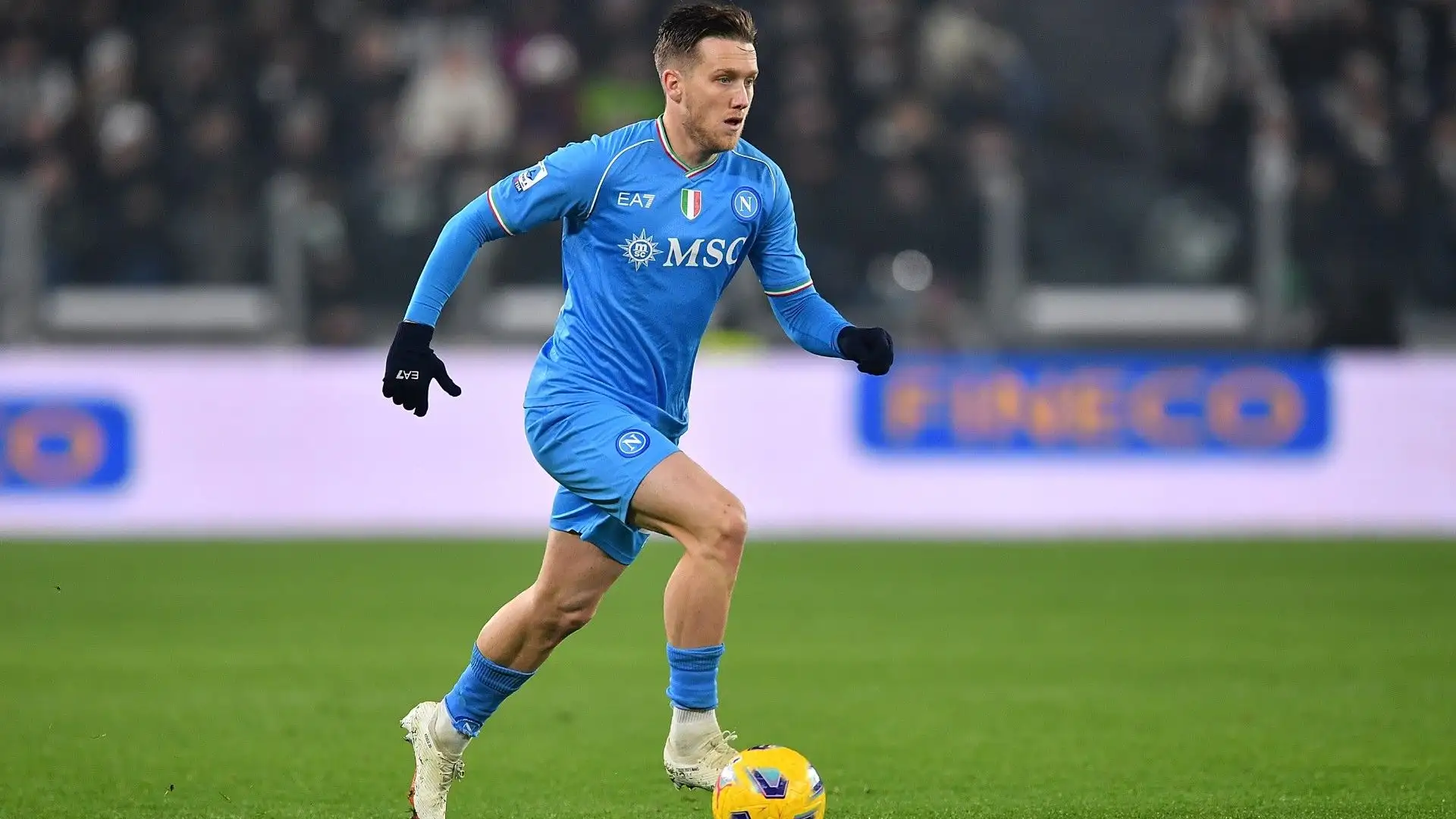 "Il signor Zielinski prende uno stipendio molto più alto di quello che prenderebbe all'Inter"
