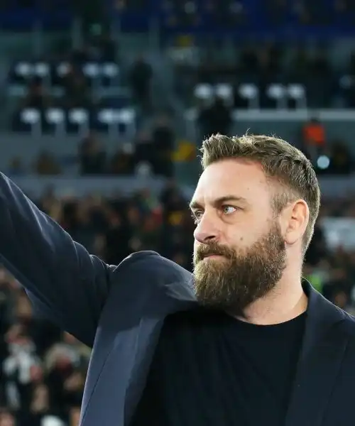 Daniele De Rossi accolto all’Olimpico come un eroe: le foto