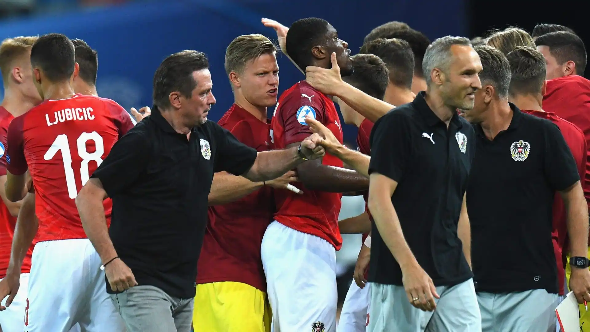 Decisione presa: il Bayern Monaco sospende una trattativa. Foto
