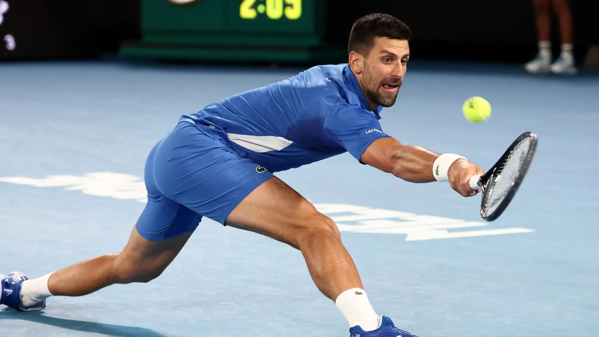 Il quarto è più agevole, Popyrin non ne ha più e il numero uno del mondo chiude un match complicato