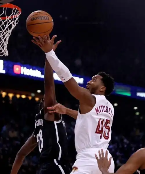 NBA, a Parigi brillano i Cavs di Donovan Mitchell