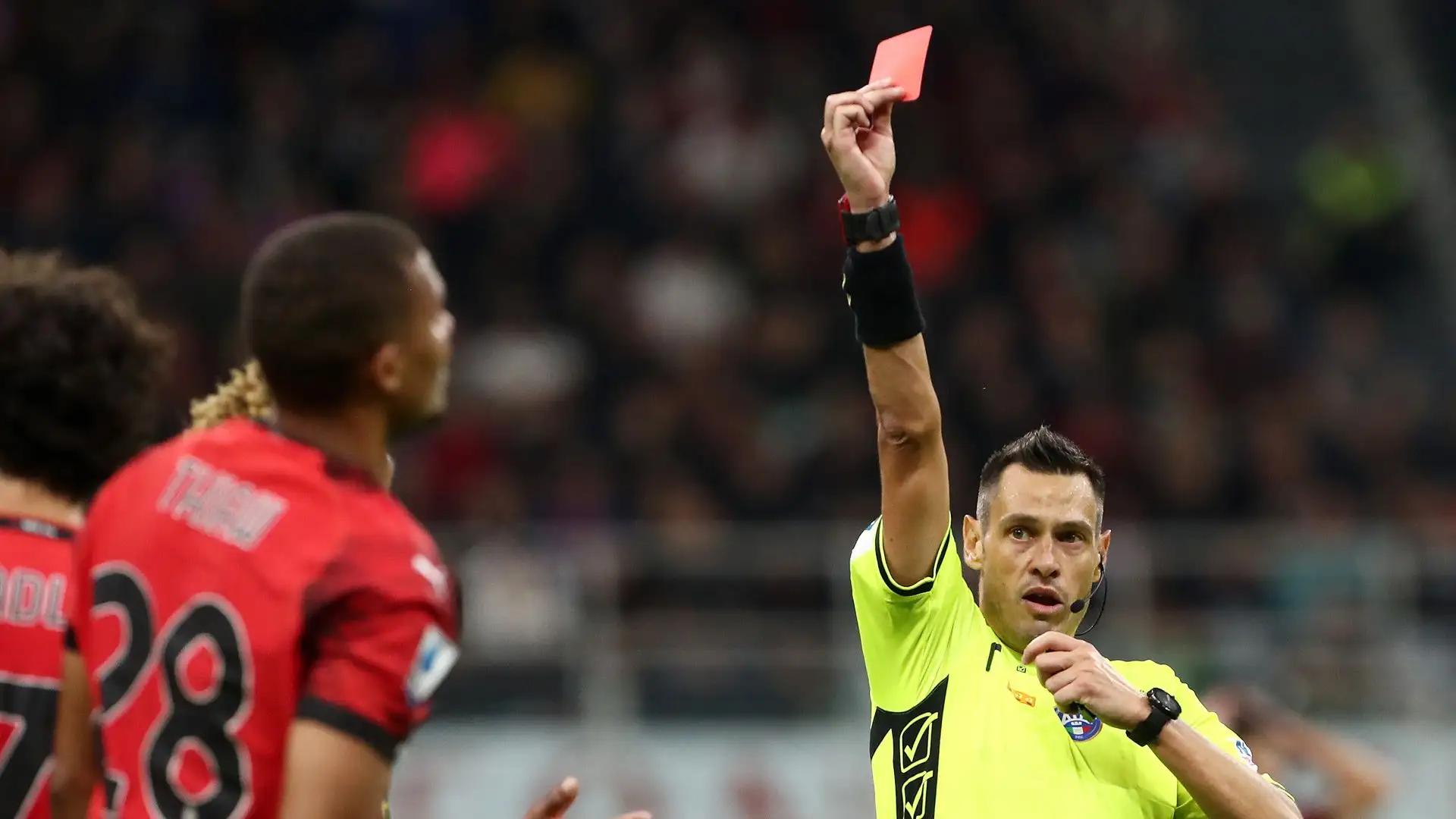 Ben cinque le espulsioni rimediate da milanisti