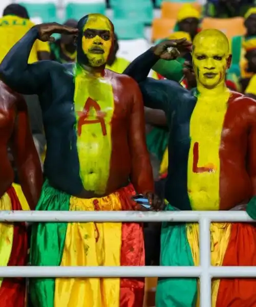 I tifosi del Mali sono divertentissimi: le bizzarre foto