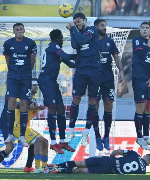 Il Cagliari si illude e poi affonda: le foto della partita