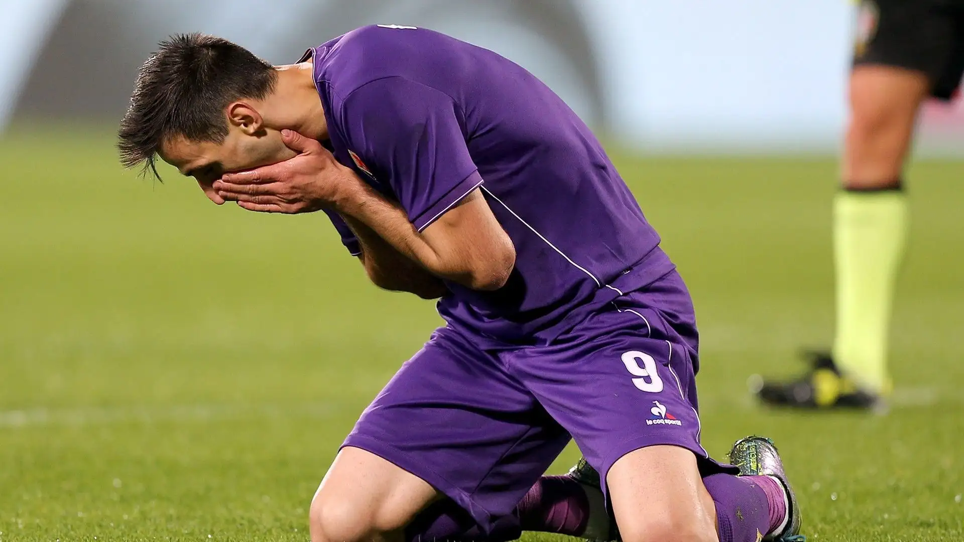 Indosserà la maglia numero 9
