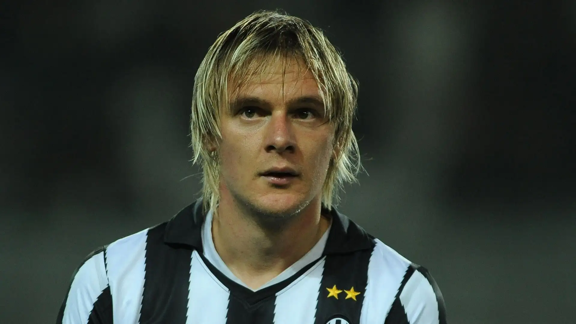 Nella stagione 2011-2012 mise insieme appena 9 presenze (e 1 gol)
