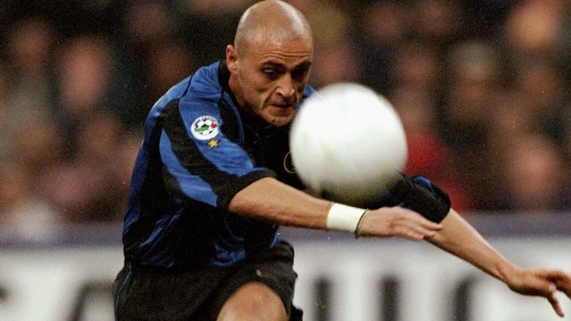 Tra i tanti eredi di Roberto Carlos non si può non citare Grigoris Georgatos