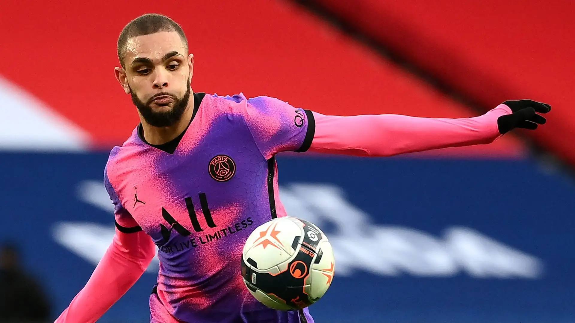 Arrivato a Parigi nel 2015, Kurzawa dal 2020 non ha praticamente più giocato per i parigini