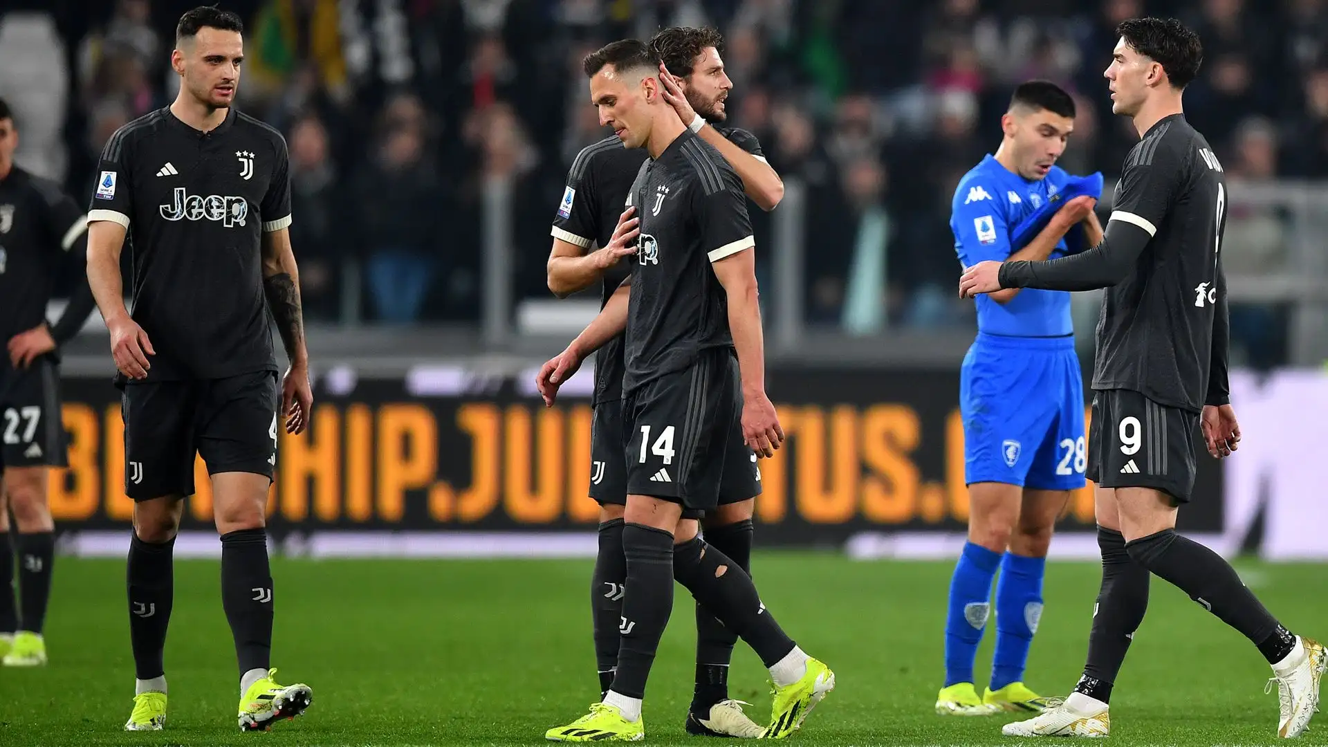 All'ex Napoli non è restato che uscire sconsolato dal campo