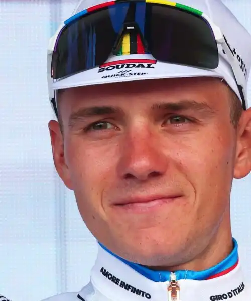 Remco Evenepoel scopre le carte e avverte i rivali