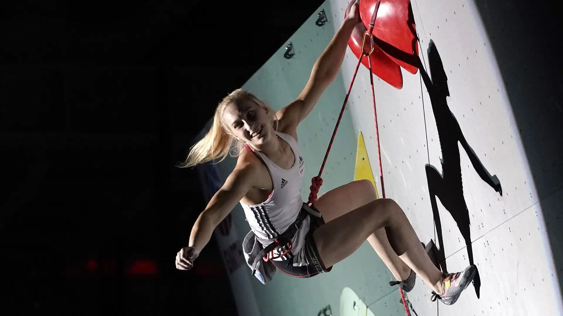 I suoi genitori l'hanno iscritta ad un corso di arrampicata quando era ancora molto piccola: amore a prima vista