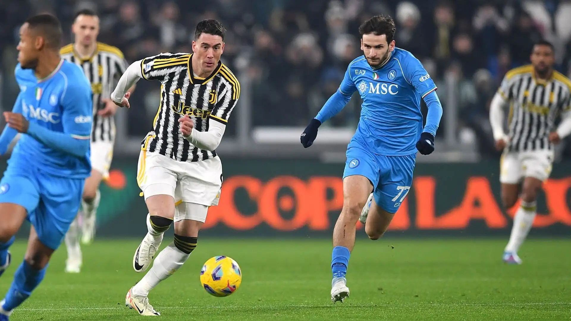 In caso di addio di Vlahovic, la Juventus dovrebbe però tornare sul mercato alla ricerca di un attaccante