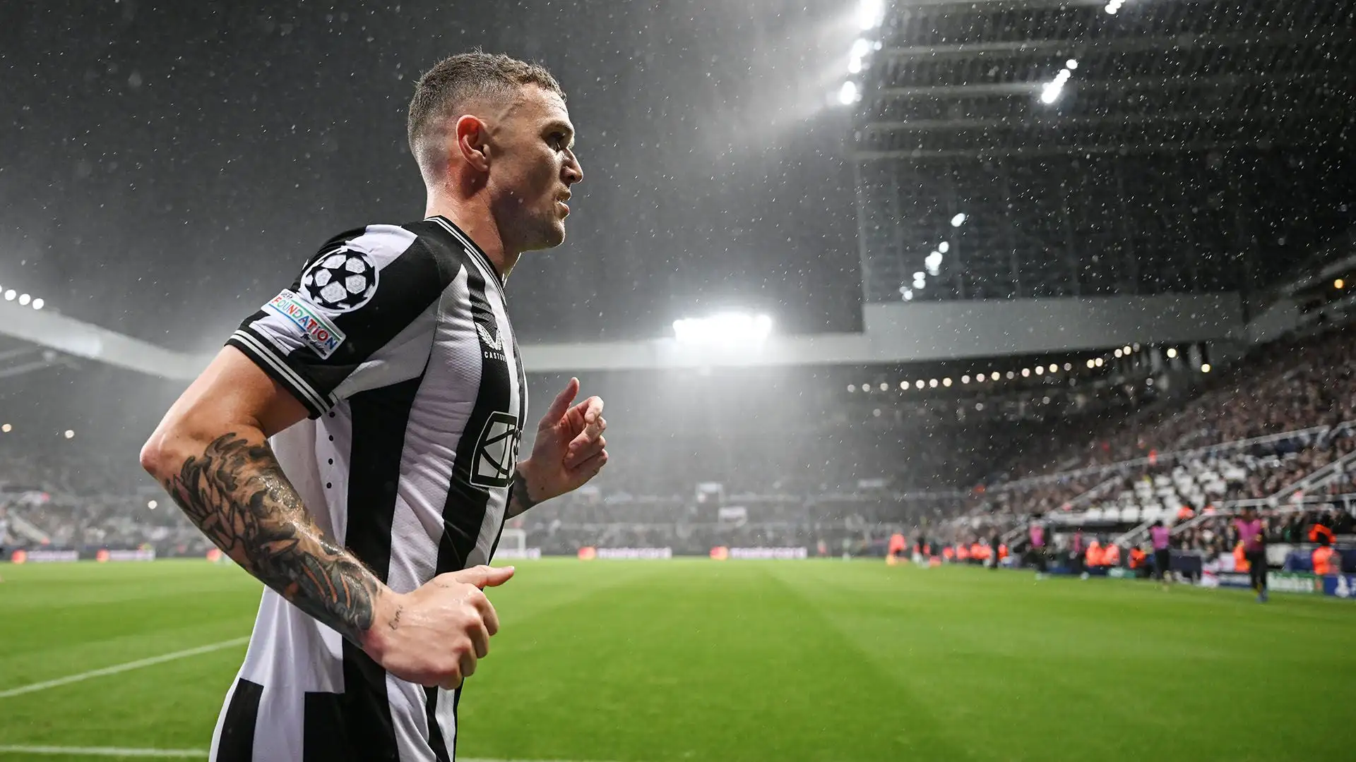 Dal 2022 è al Newcastle: in questa stagione il nazionale inglese sta brillando con 19 partite e 7 assist in Premier League