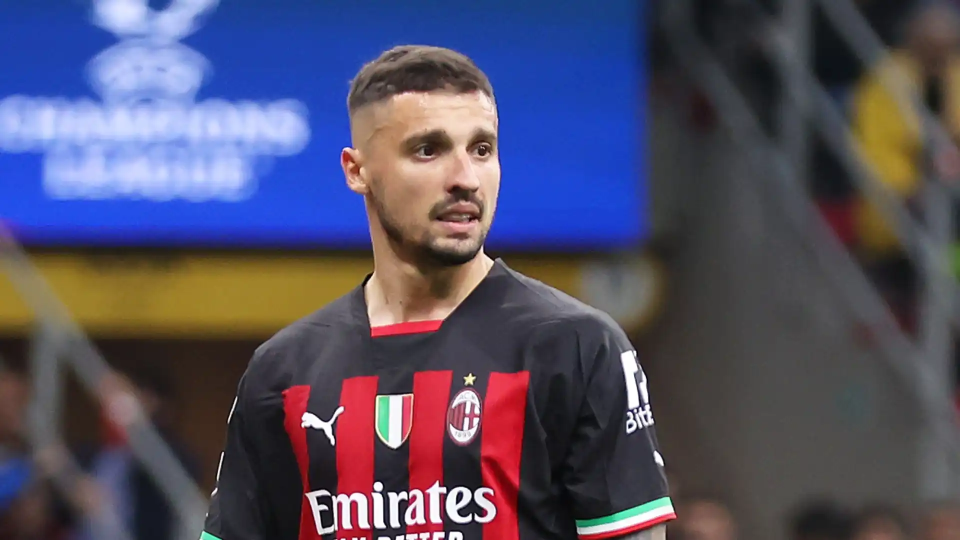 Rade Krunic con un messaggio sui social ha salutato il Milan dopo l'annuncio ufficiale del suo arrivo al Fenerbahce