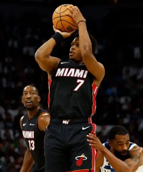 NBA, Kyle Lowry saluta i Miami Heat e vola agli Charlotte Hornets