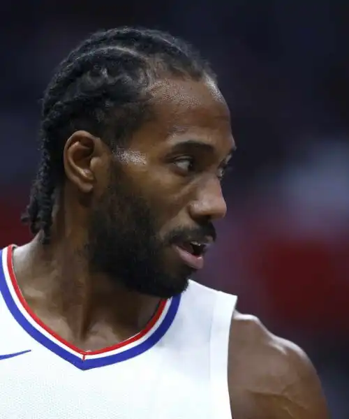 NBA, Kawhi Leonard brinda: 152,4 milioni per tre stagioni