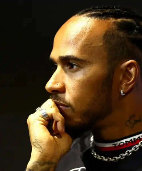 Lewis Hamilton va giù piatto sul suo futuro in Formula 1