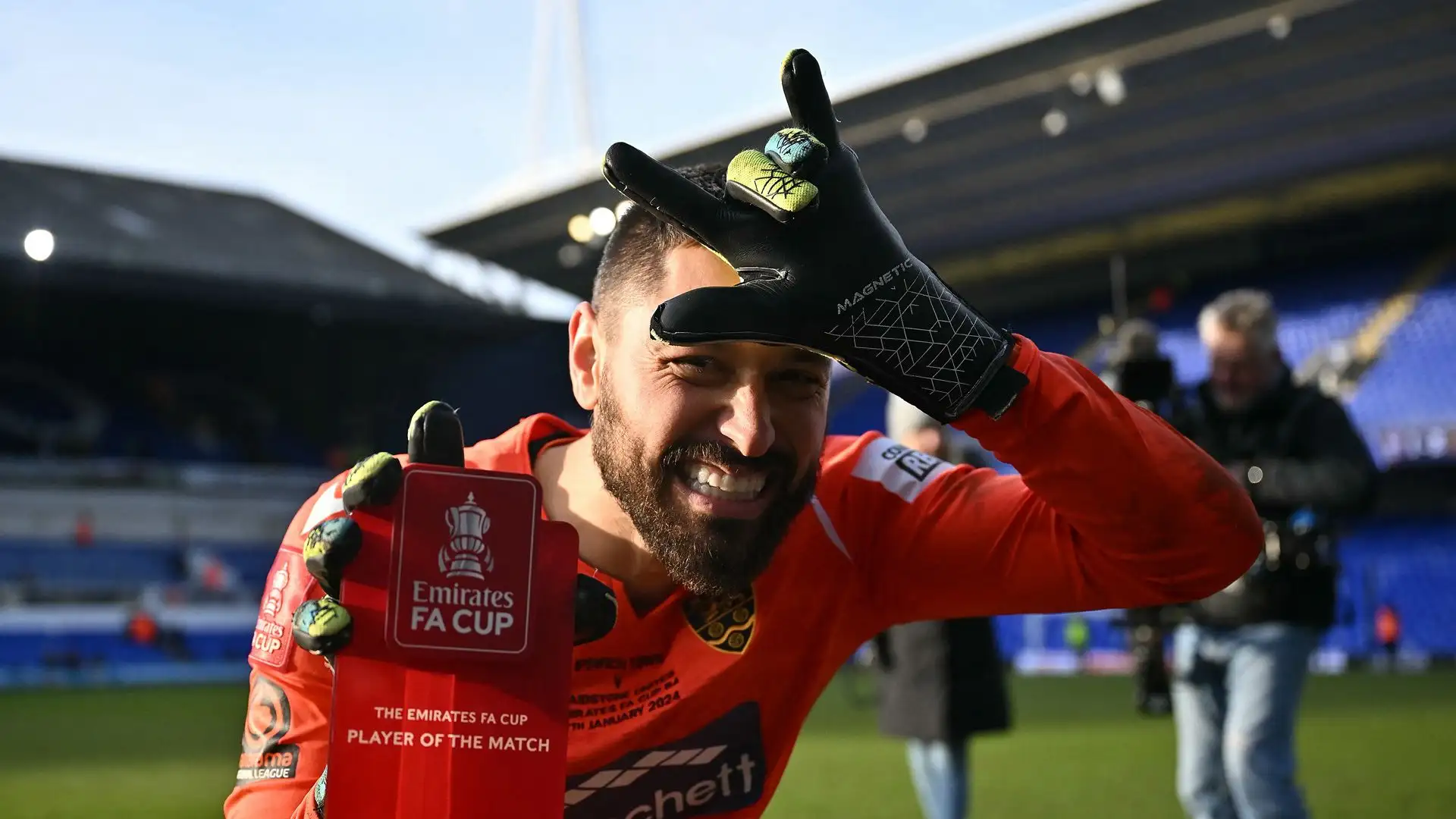 Lucas Covolan, il portiere brasiliano del Maidstone, è stato il migliore in campo