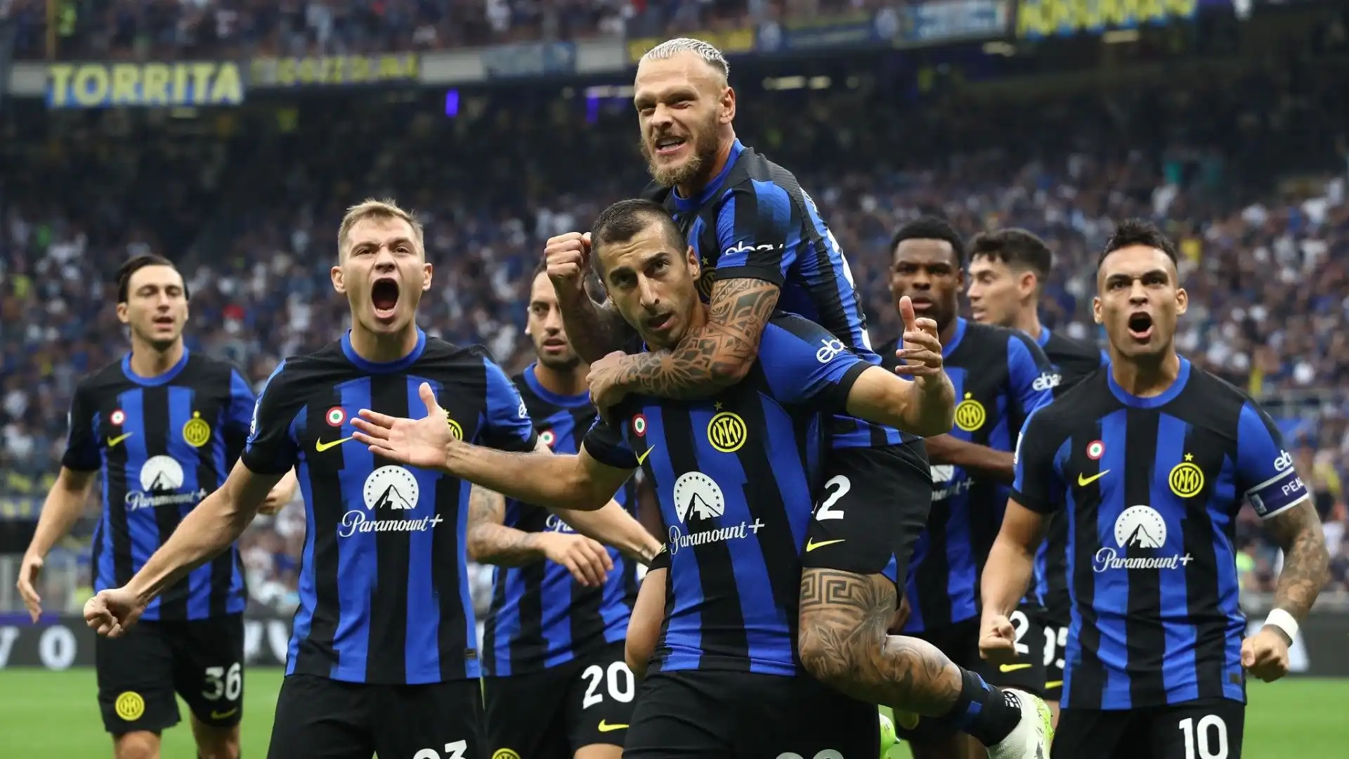 L'Inter si gode il suo eterno campione: immagini
