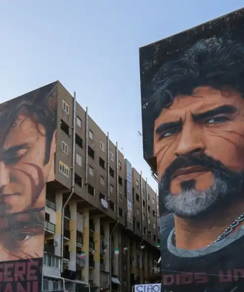Napoli, addio al murale di Maradona. Le immagini
