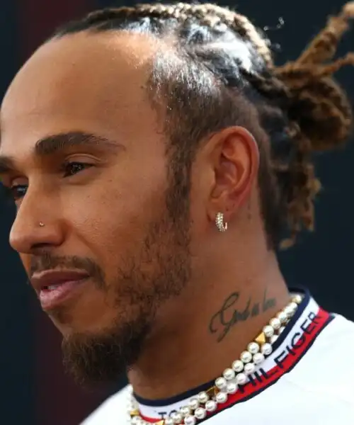 Mercedes: le ultime indiscrezioni fanno felice Lewis Hamilton. Foto